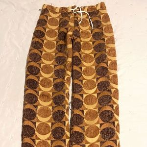 "KARUTI" grandpa pants.